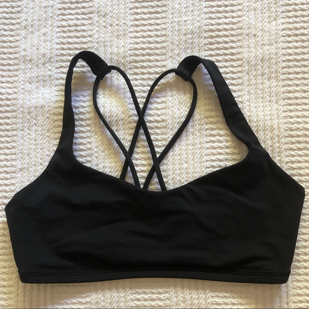 Lululemon Free to Be Bra